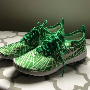 Nike women’s size 8 athletic shoe. 👟✨💚